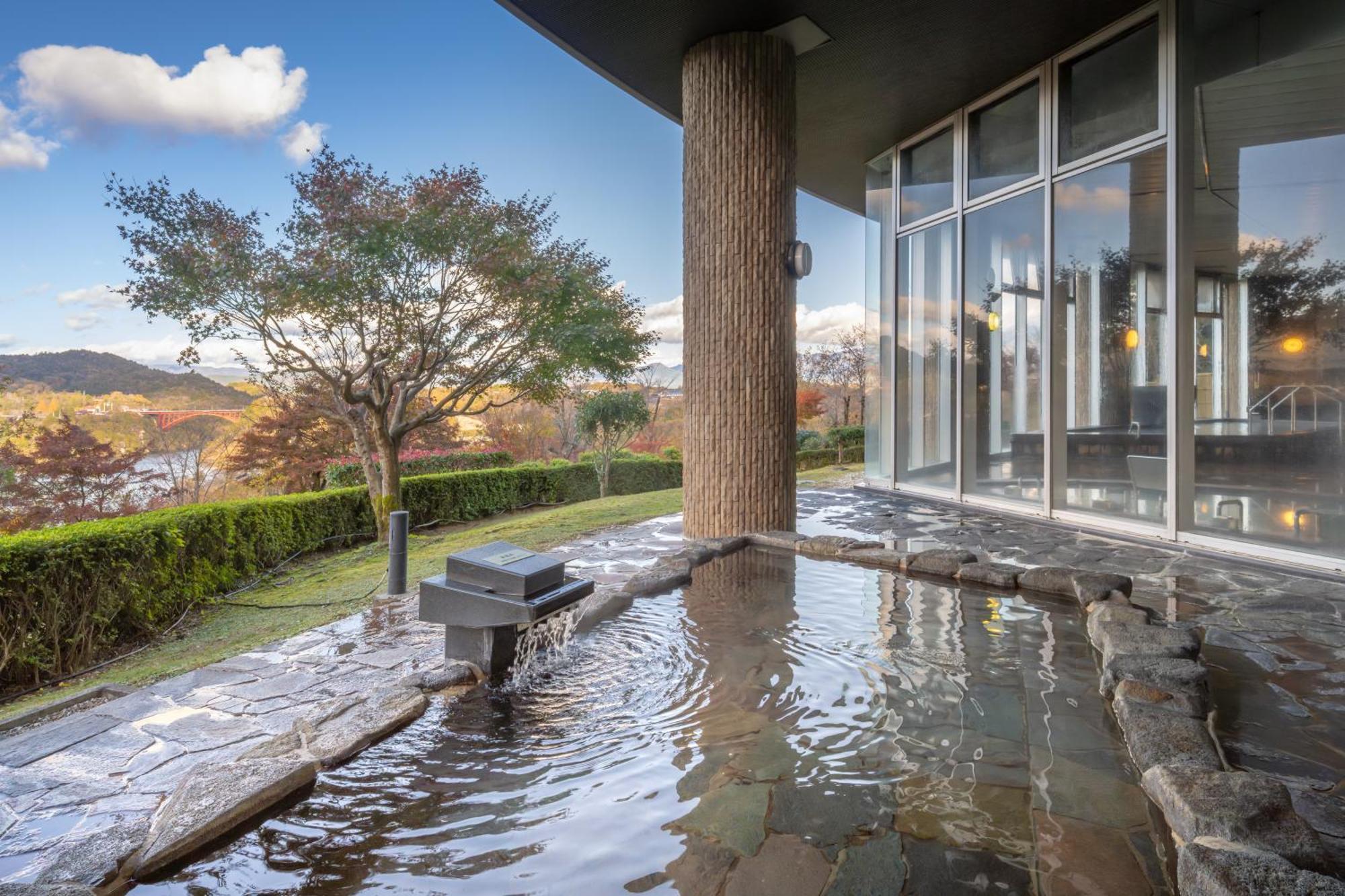 Enakyo Onsen Hotel Yuzuriha Exteriör bild